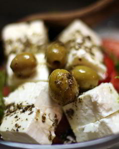 Салат греческий с оливками