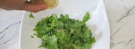 салат зеленый греческий с брынзой. Шаг 4