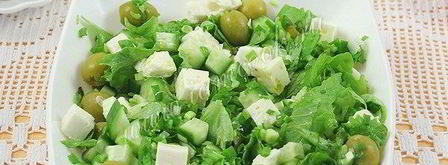 салат зеленый греческий с брынзой. Шаг 10