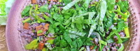 теплый салат из гречки с колбасками и сыром. Шаг 8