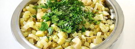 картофельный салат с маринованными грибами. Шаг 9