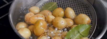 теплый салат с картофелем и осьминогом. Шаг 5