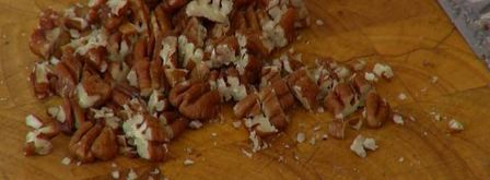 лионский салат с карамелизированным луком и орехами. Шаг 9