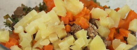 оливье с говяжьей печенкой. Шаг 4