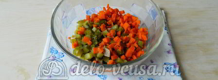 оливье с мясом. Шаг 4