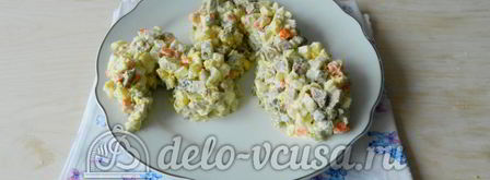оливье с мясом. Шаг 10