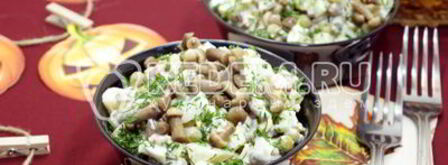 оливье с полукопченой колбасой. Шаг 8