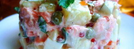 оливье с семгой и красной икрой. Шаг 8