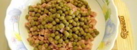 салат оливье в виде петуха. Шаг 6