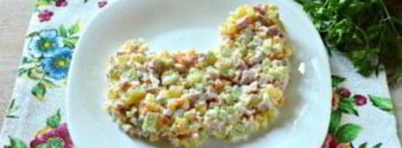 салат в виде петуха оливье. Шаг 10