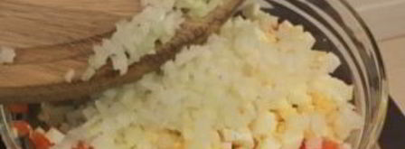 традиционный салат оливье. Шаг 3