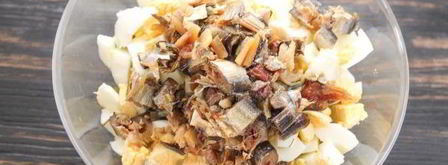 заливной салат оливье со шпротами. Шаг 7