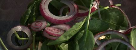 салат из репы со шпинатом. Шаг 3