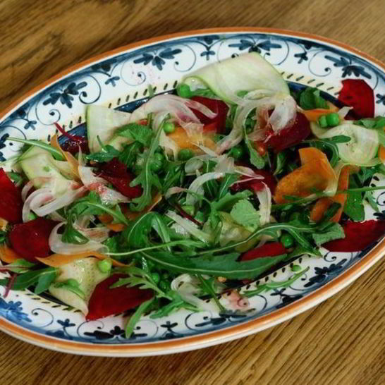 Рецепт салата из свежих овощей с мятой