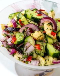 Салат из яблок и огурцов