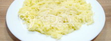 классический салат мимоза. Шаг 5