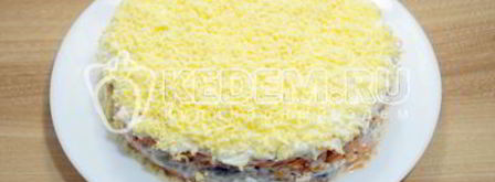 классический салат мимоза. Шаг 10