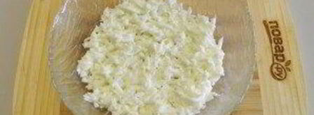 салат мимоза новогодний. Шаг 3