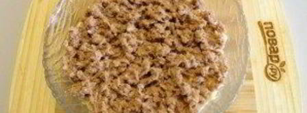 салат мимоза новогодний. Шаг 5