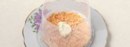 салат мимоза с рисом. Шаг 3