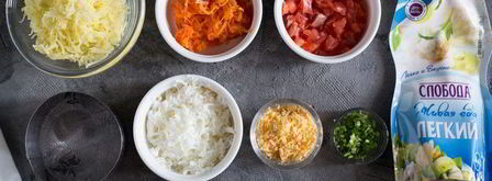 салат мимоза с семгой. Шаг 3