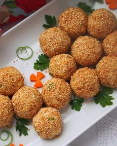 Салатные шарики Мимоза в кунжуте
