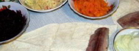 рулет селедка под шубой в лаваше. Шаг 3