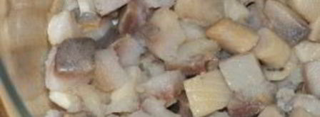 салат сельдь под сырной шубой. Шаг 3