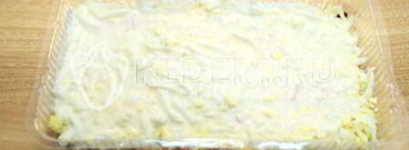 салат заливная селедка под шубой. Шаг 8