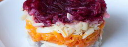 сельдь под шубой с зеленым чесночным соусом. Шаг 12