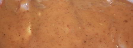 свинина в маринаде из кунжутного дрессинга под шубой из моцареллы и болгарского перца. Шаг 3