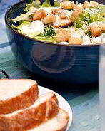 Салат Цезарь классический