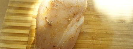 салат цезарь с чипсами из лаваша. Шаг 4