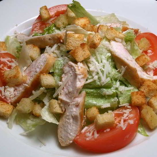Рецепт салата цезарь с курицей и сухариками