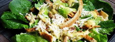 салат цезарь с курицей. Шаг 15