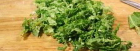 цезарь с курицей и сухариками. Шаг 3