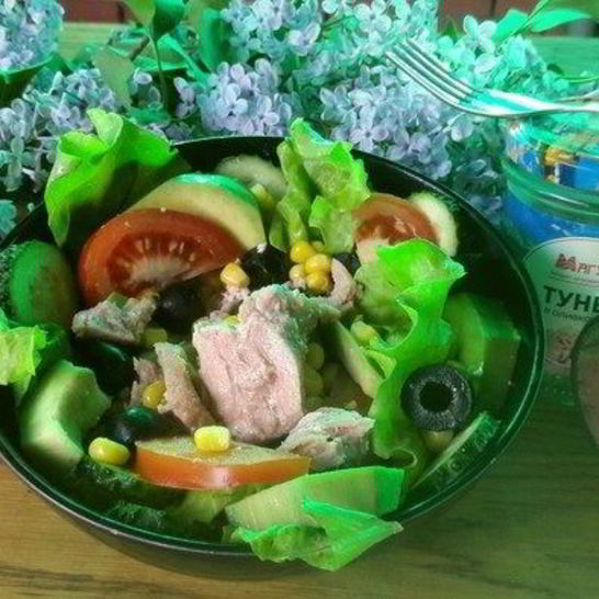 Рецепт витаминного салата с тунцом