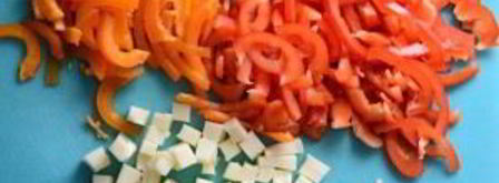 зимний салат с колбасой. Шаг 6