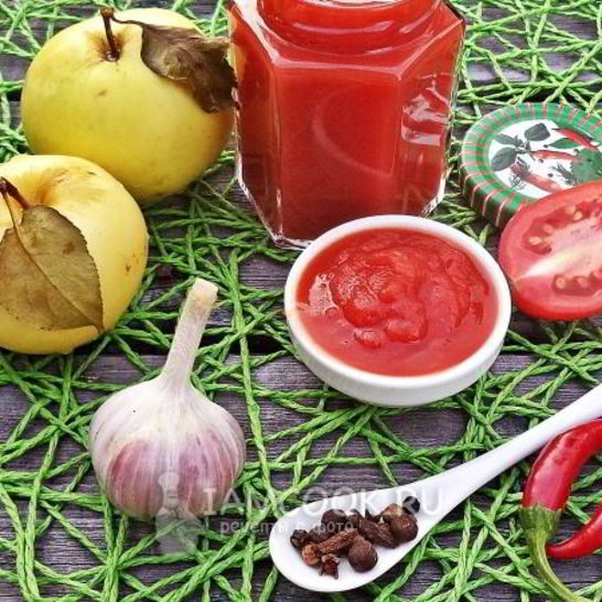 Рецепт кетчупа из помидоров с яблоками на зиму