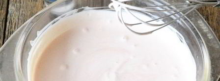 сметанный соус с чесноком и зеленью. Шаг 4