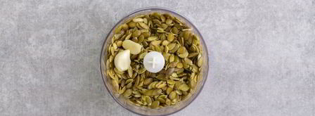 песто из тыквенных семечек. Шаг 7