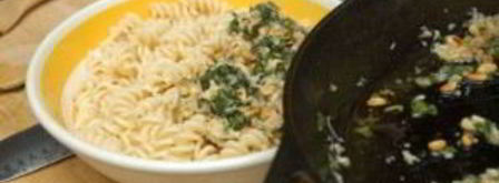 песто на сковороде. Шаг 8