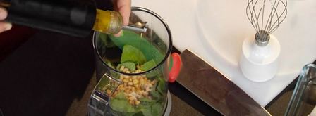 сибас, запеченный с соусом песто. Шаг 3