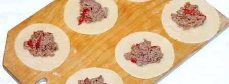 пирожки эмпанадас с соусом сальса. Шаг 15