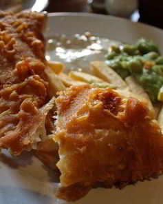 Филе трески в корочке из картофельных чипсов с соусом тартар