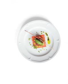 Овощной тартар с зеленым сорбетом