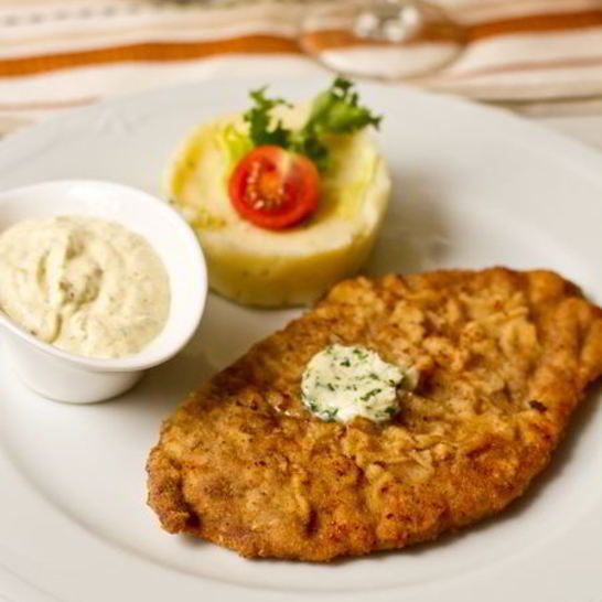 Рецепт шницеля из свиной вырезки с соусом тартар