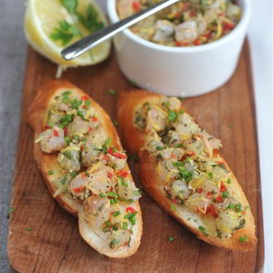 Рецепт тартара из скумбрии с жареным багетом