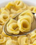 Каппеллетти в бульоне