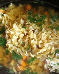 Куриный бульон с вермишелью